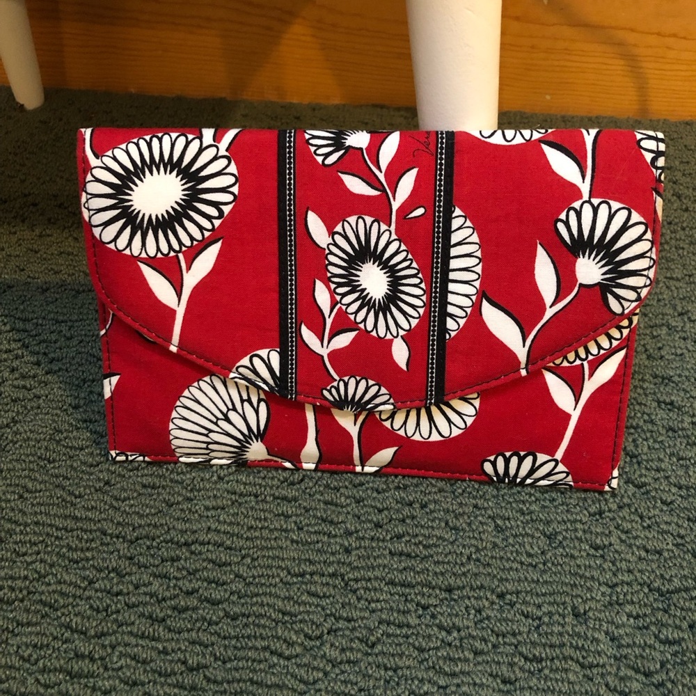 Vera Bradley Deco Daisy Envelope Wallet NWOT